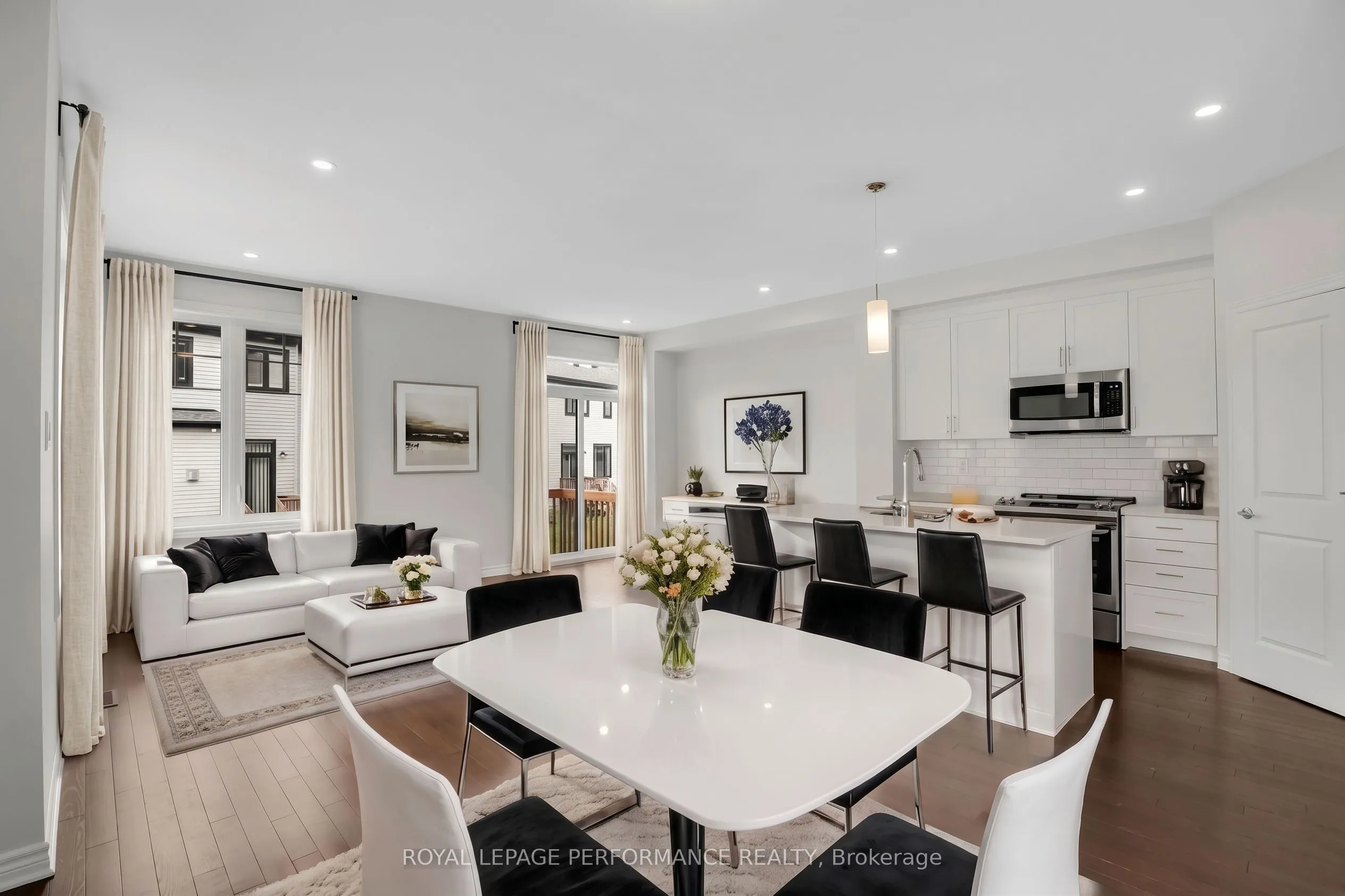 108 Wabikon Crescent