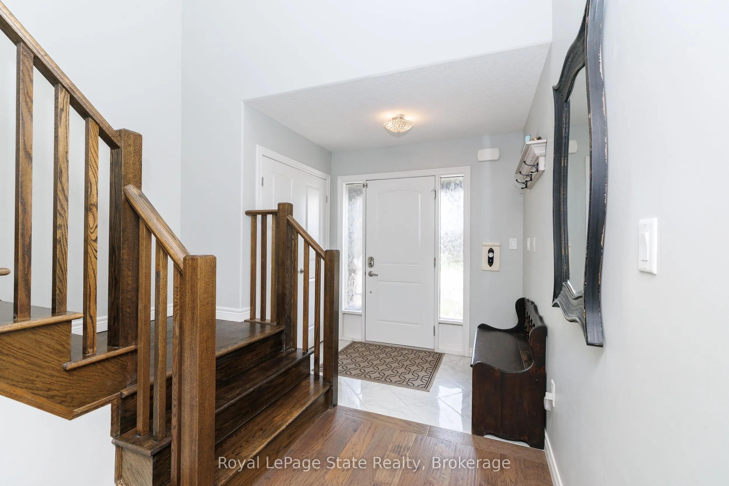 389 Murray Street