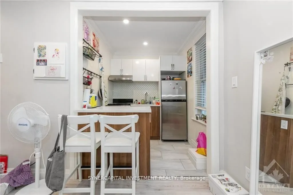 466 MACLAREN Street