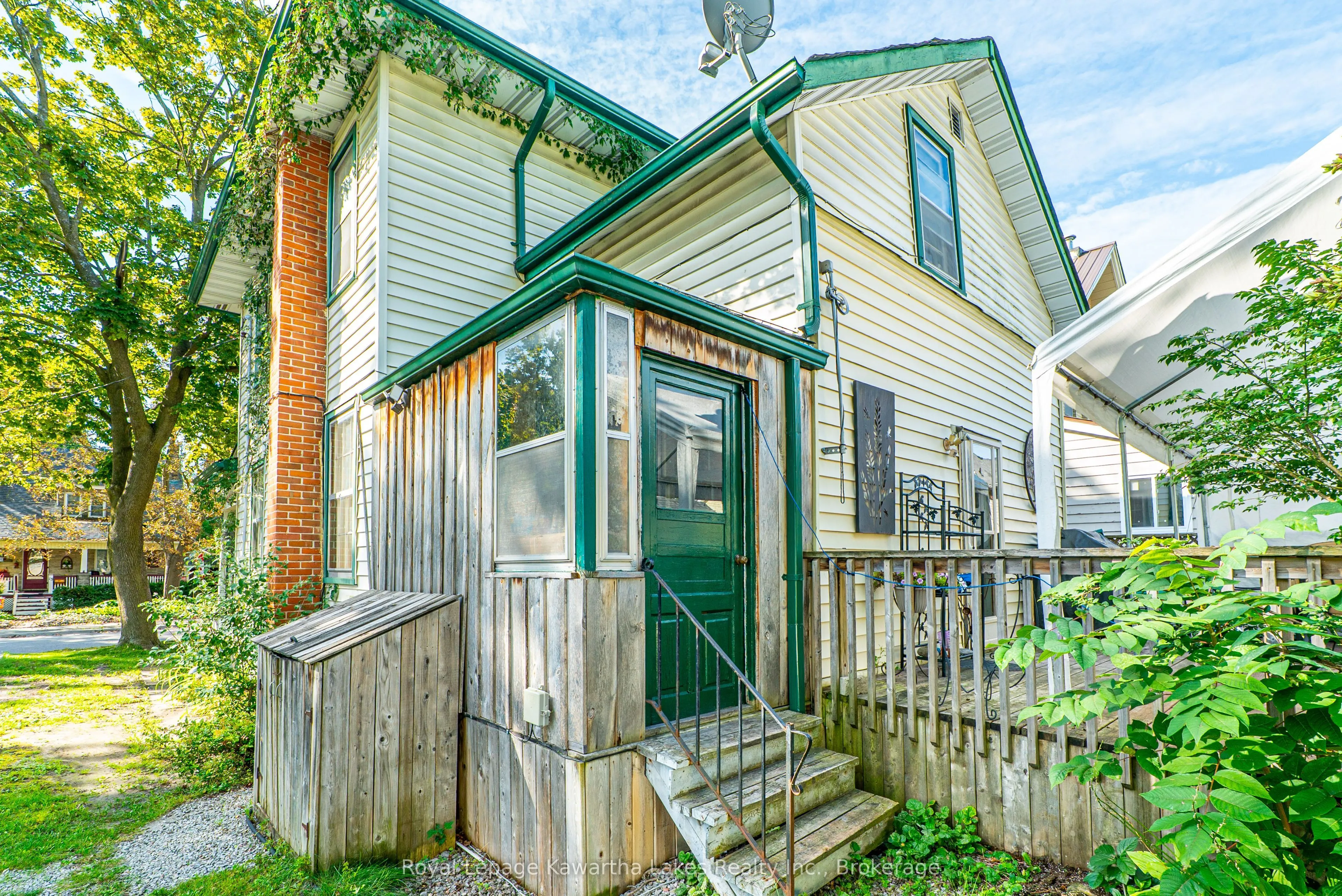 18 Melbourne Street W