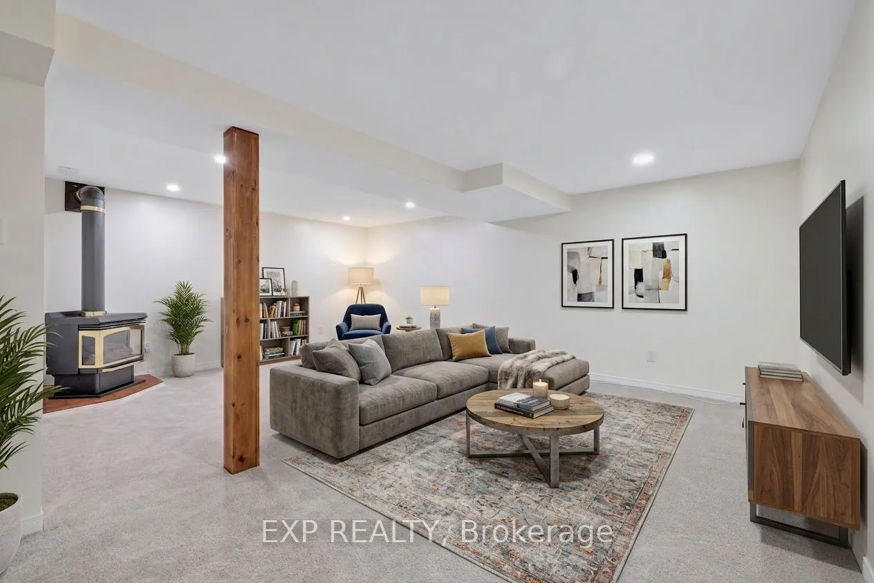 103 FLAMBOROUGH Way