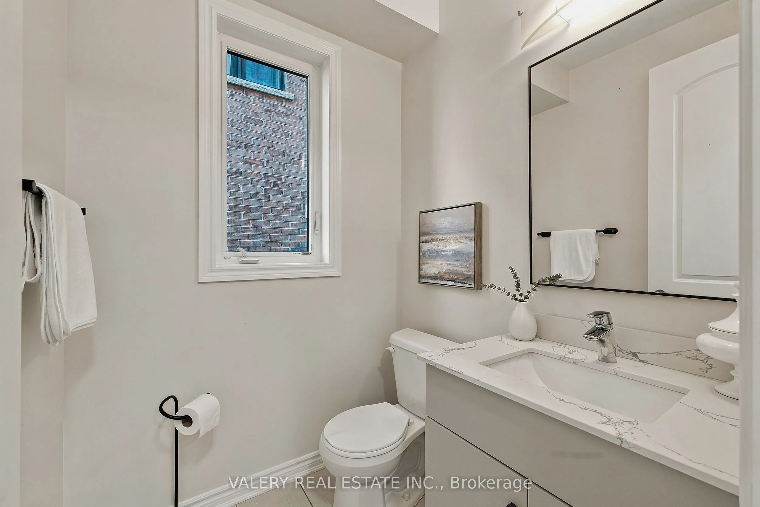 32 Montrose Avenue