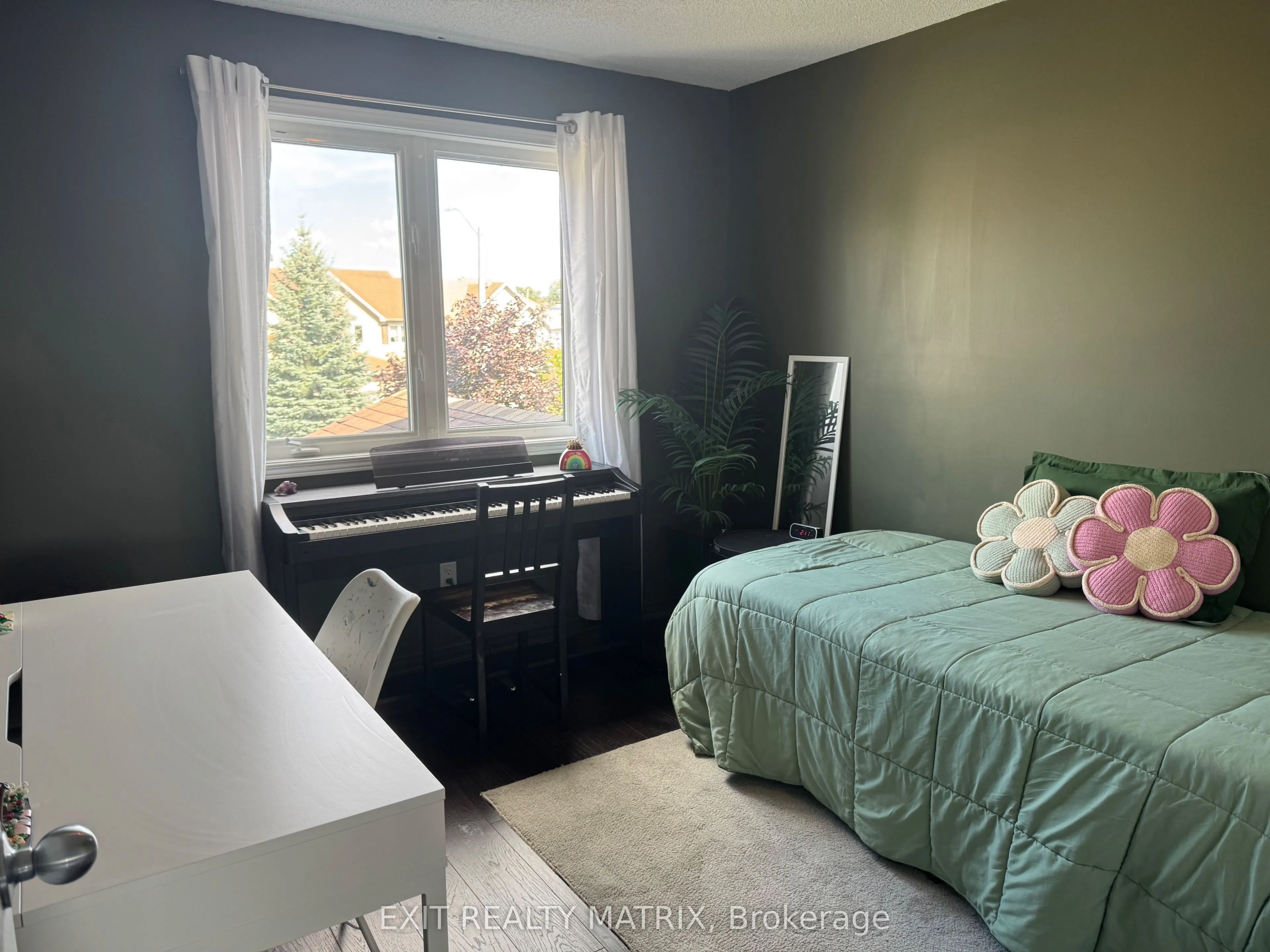 124 Dahlia Street