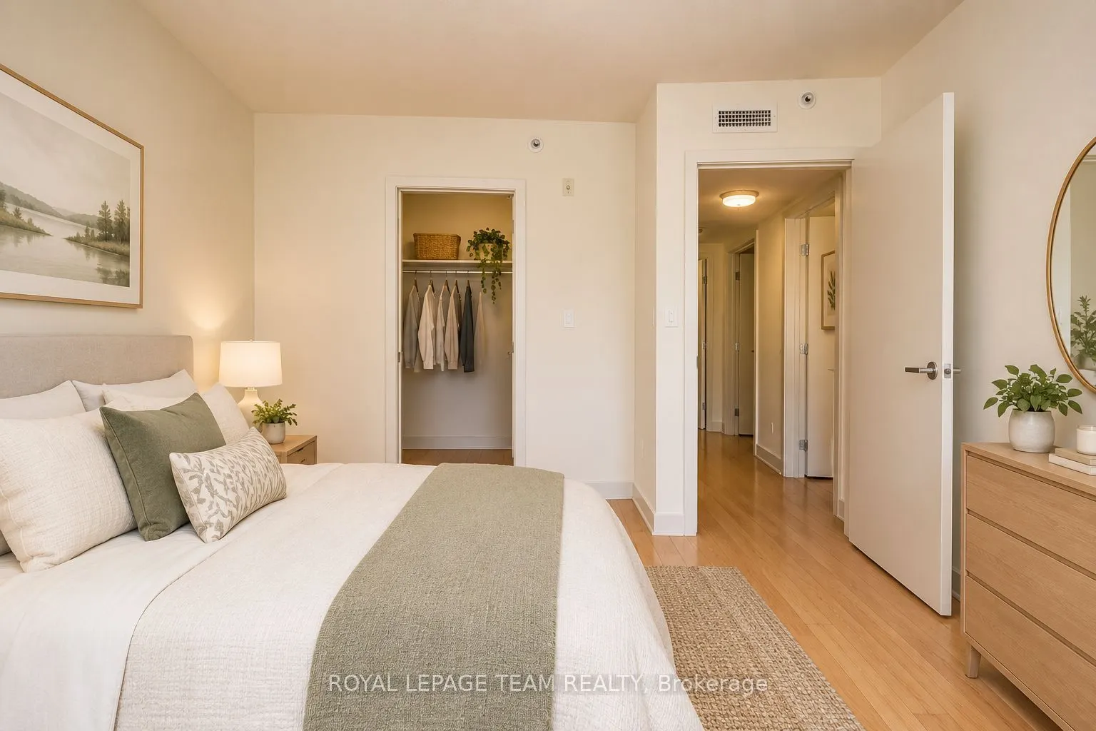 1014 Bank Street #101