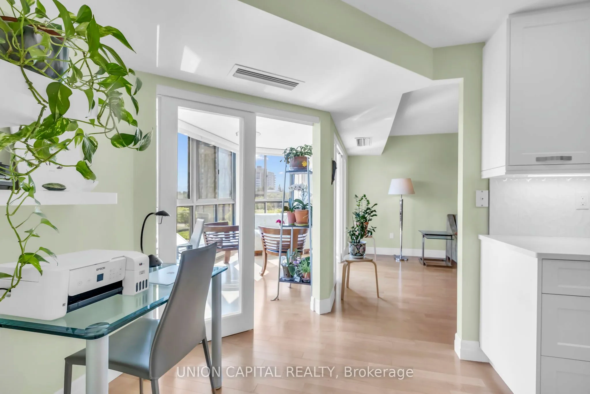 265 Westcourt Place #502