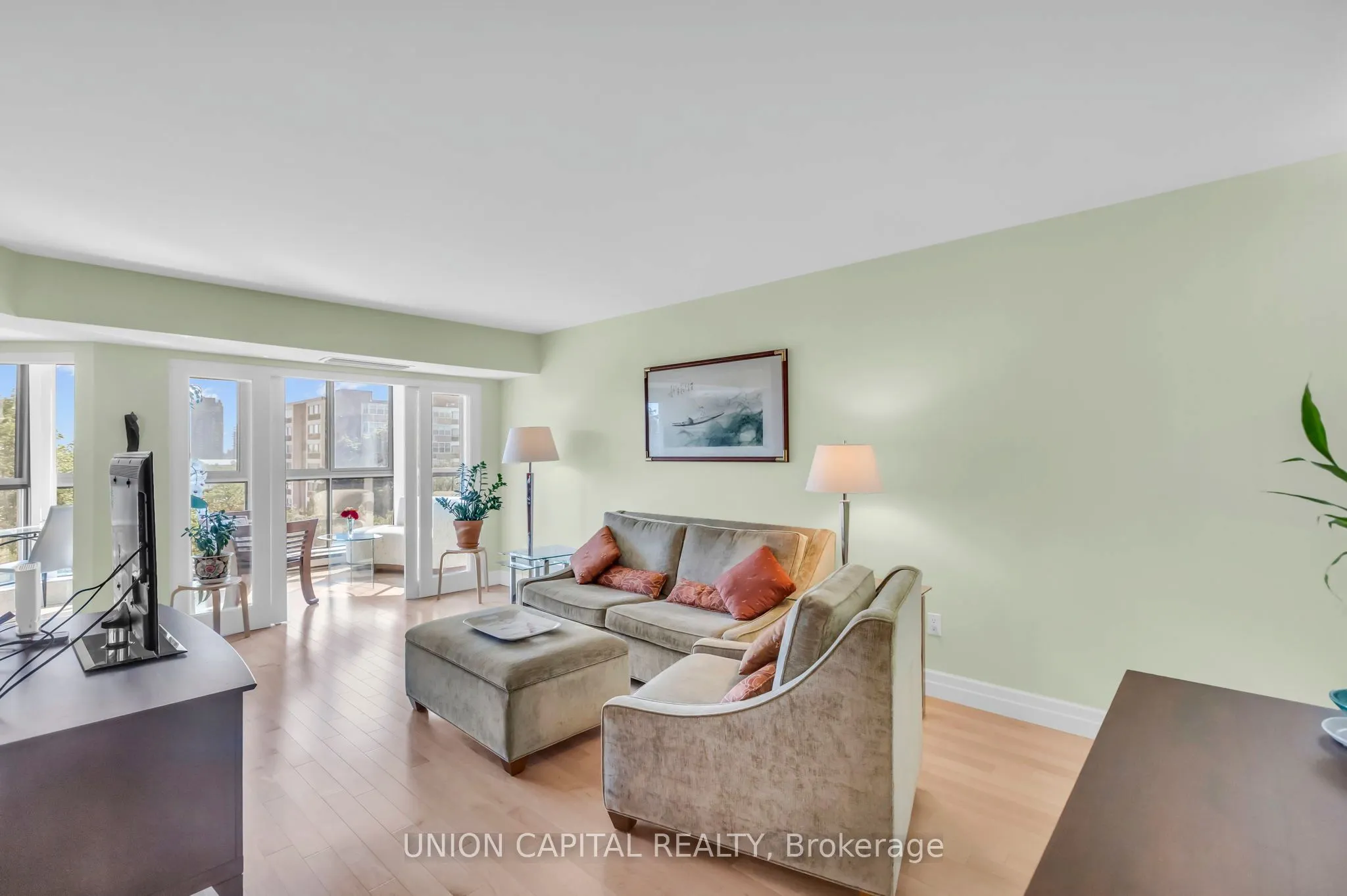 265 Westcourt Place #502