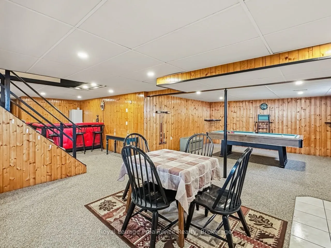 305 Valley Road