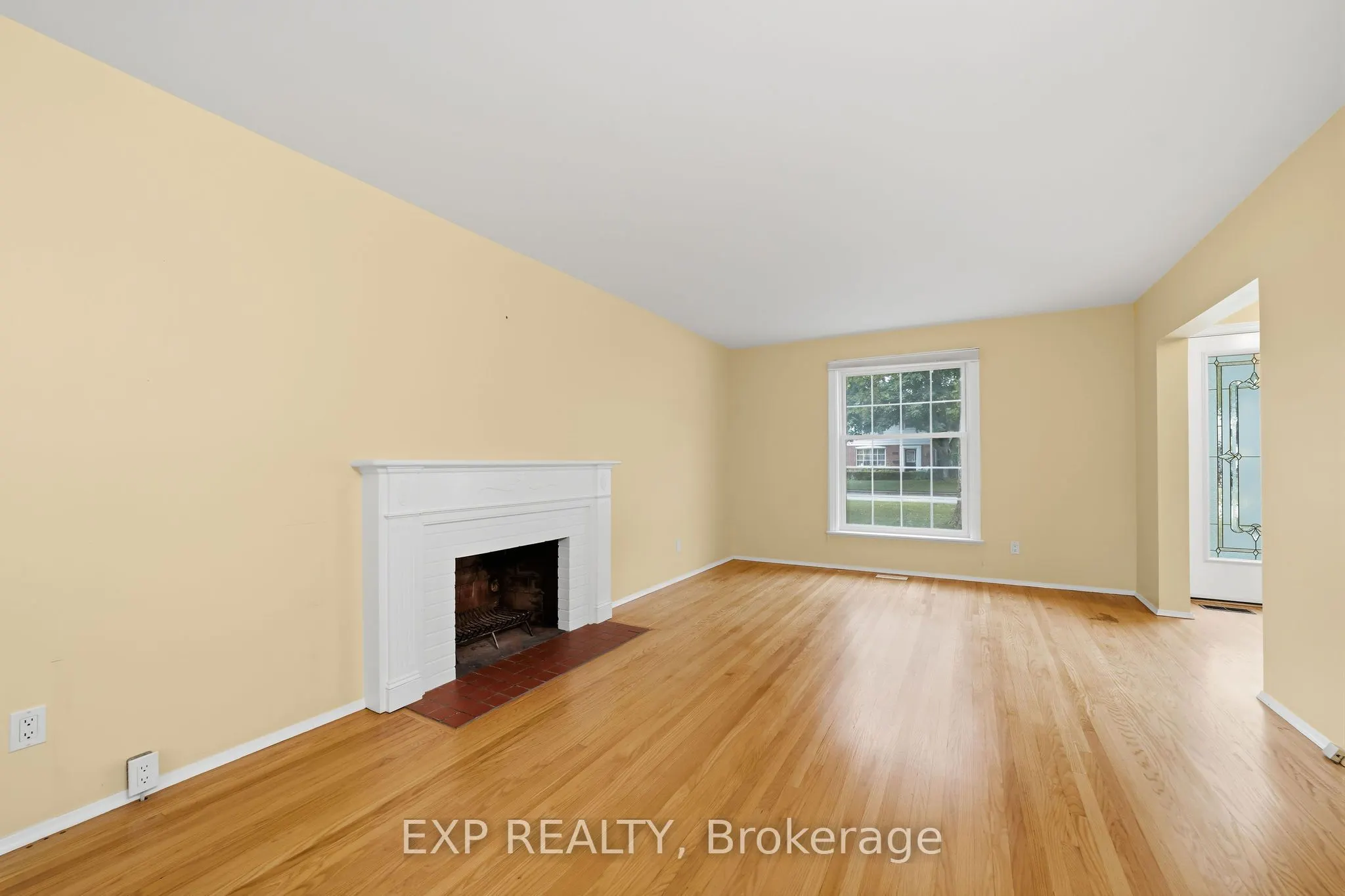 42 Queen Mary Crescent
