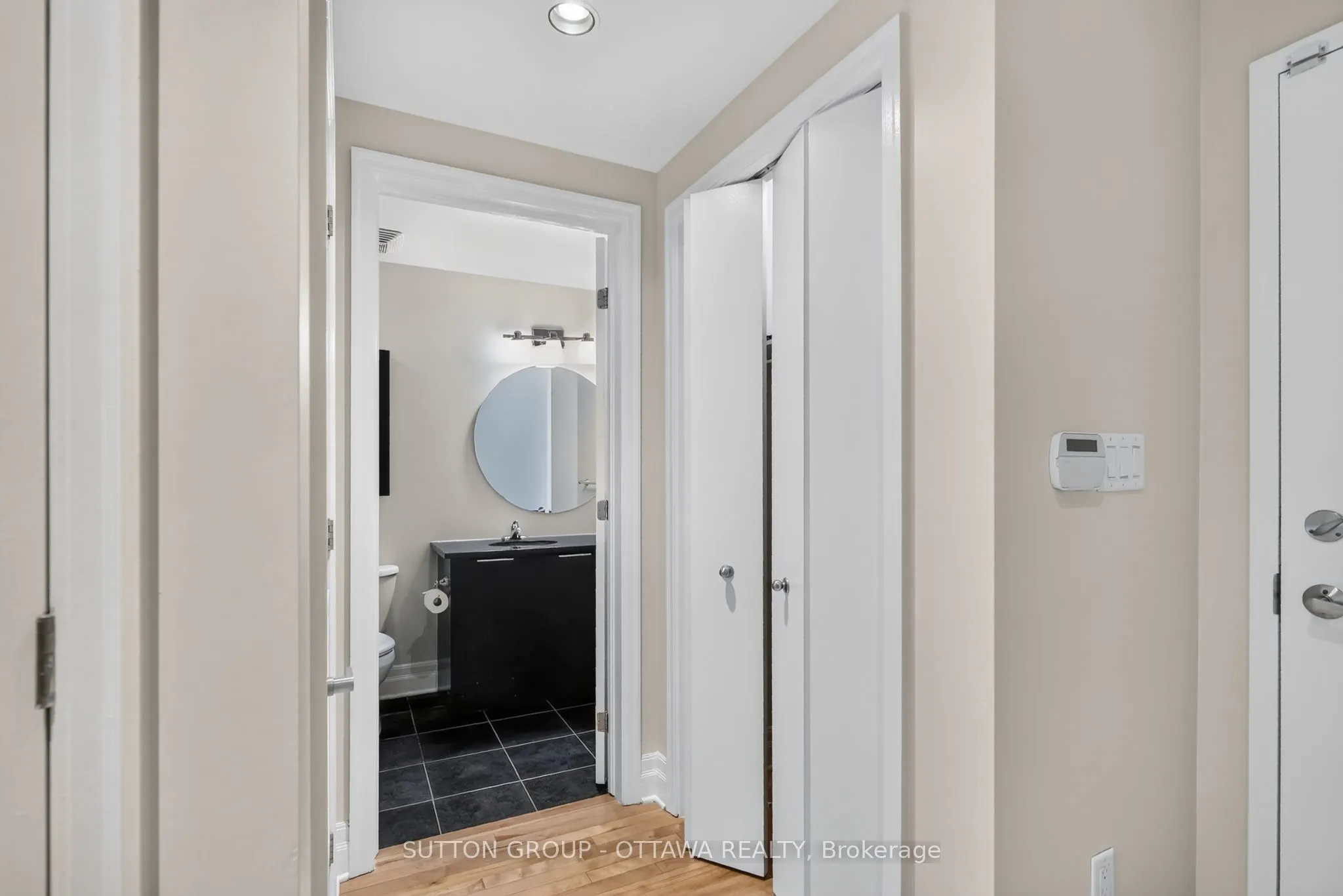 950 MARGUERITE Avenue #103