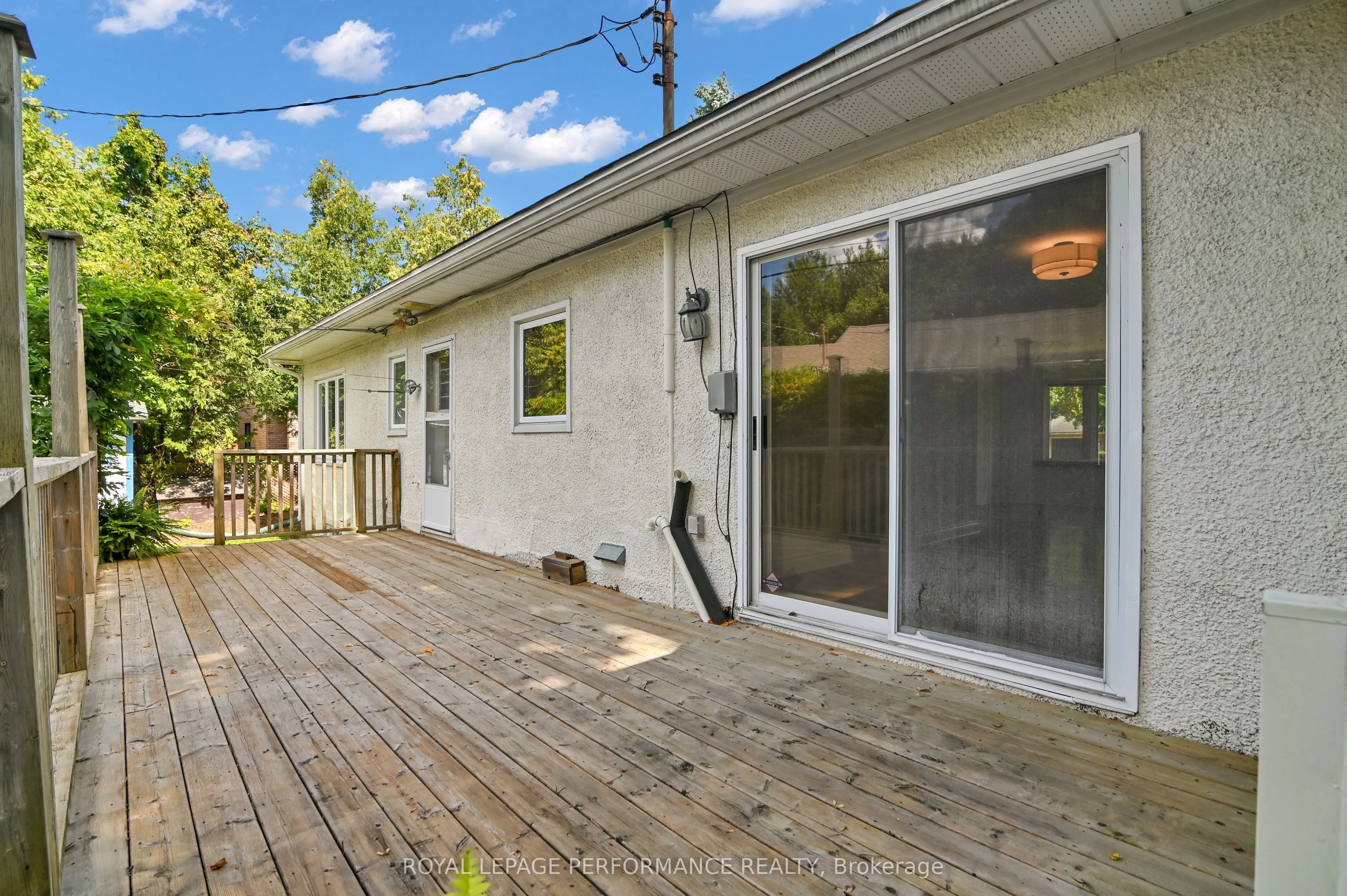 2206 Hillary Avenue