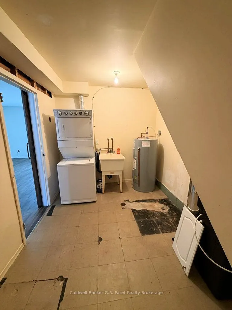 150 Concession Street E #3