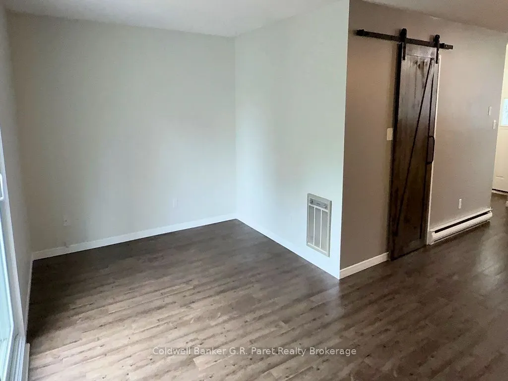 150 Concession Street E #3