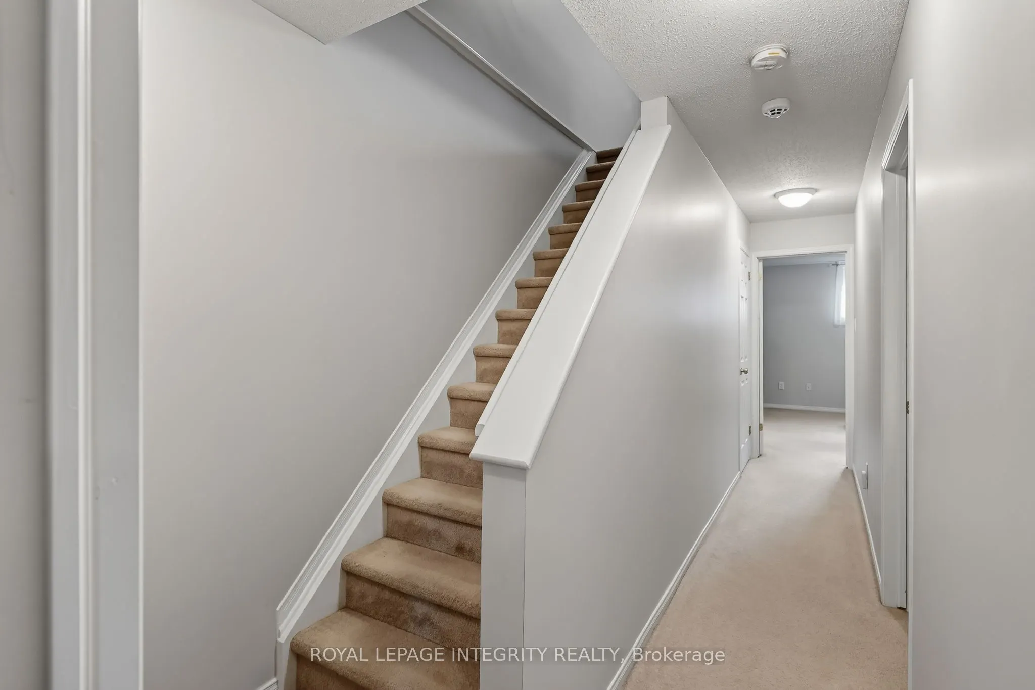 795 Longfields Drive #14