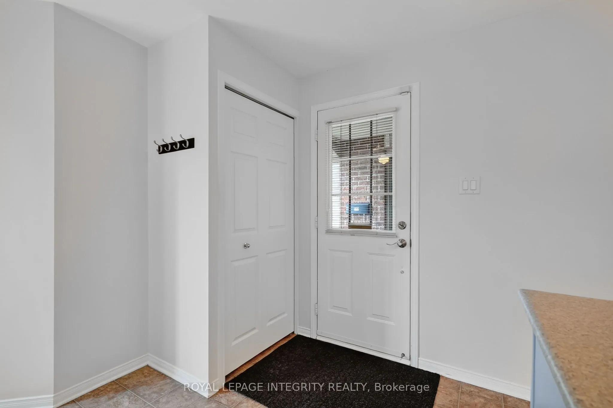 795 Longfields Drive #14