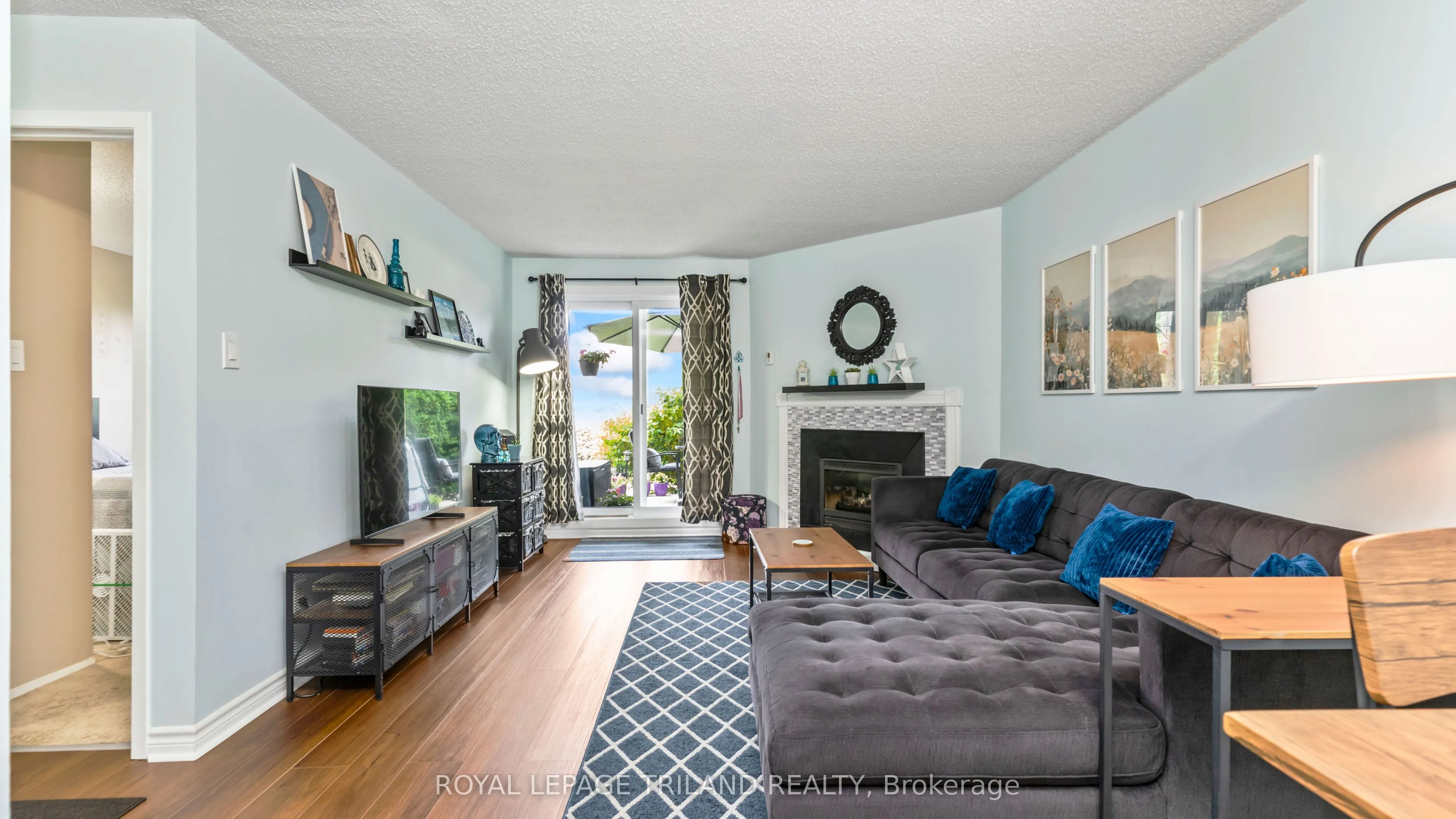 735 DEVERON Crescent #116