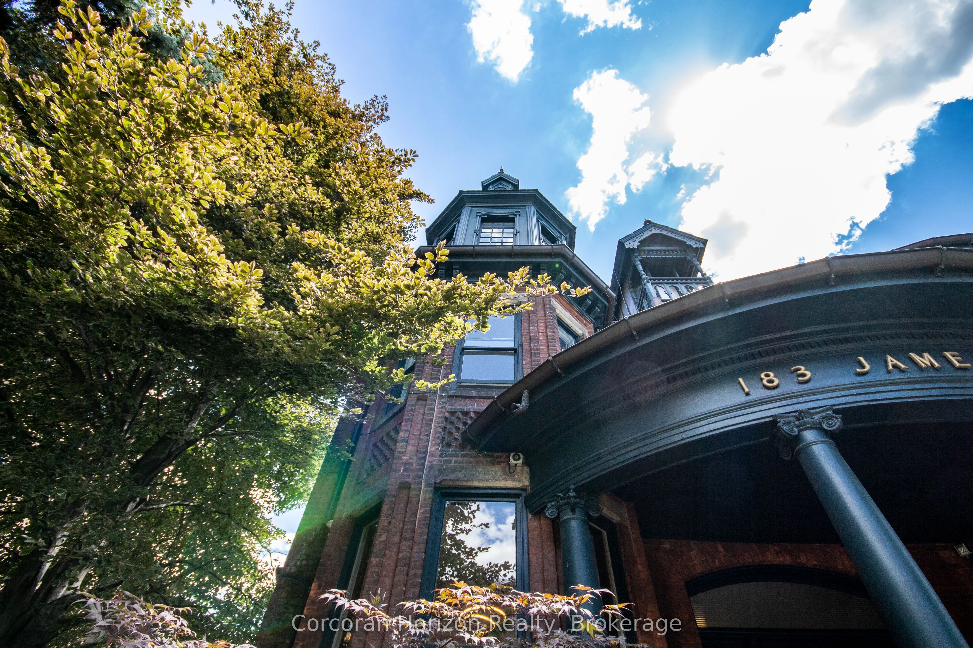 183 James Street S