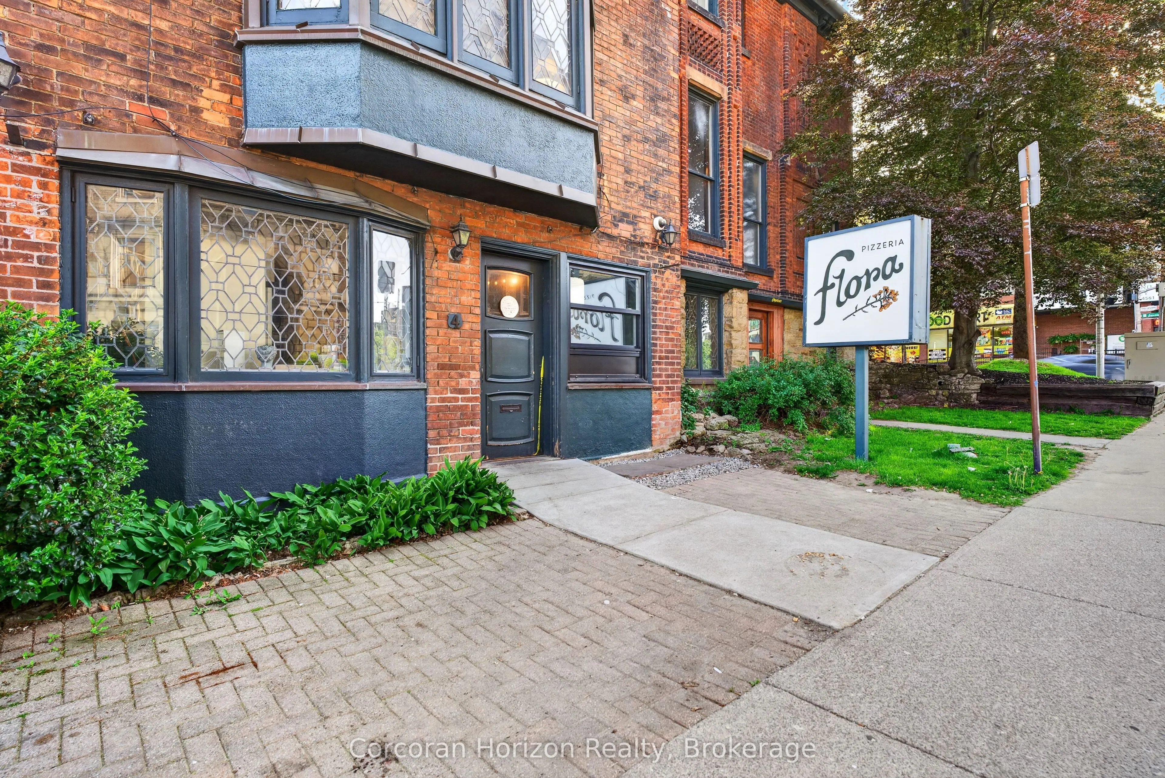 183 James Street S