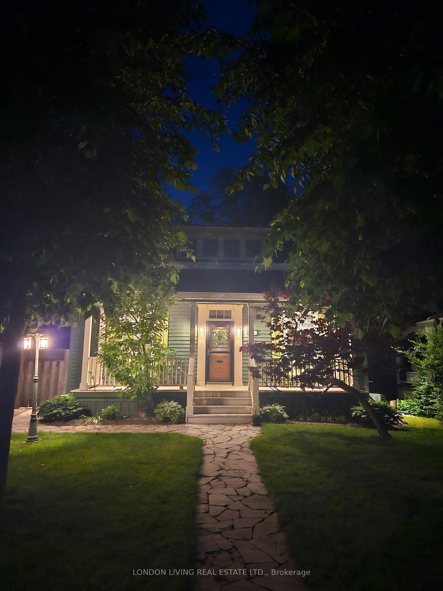 24 Centre Street