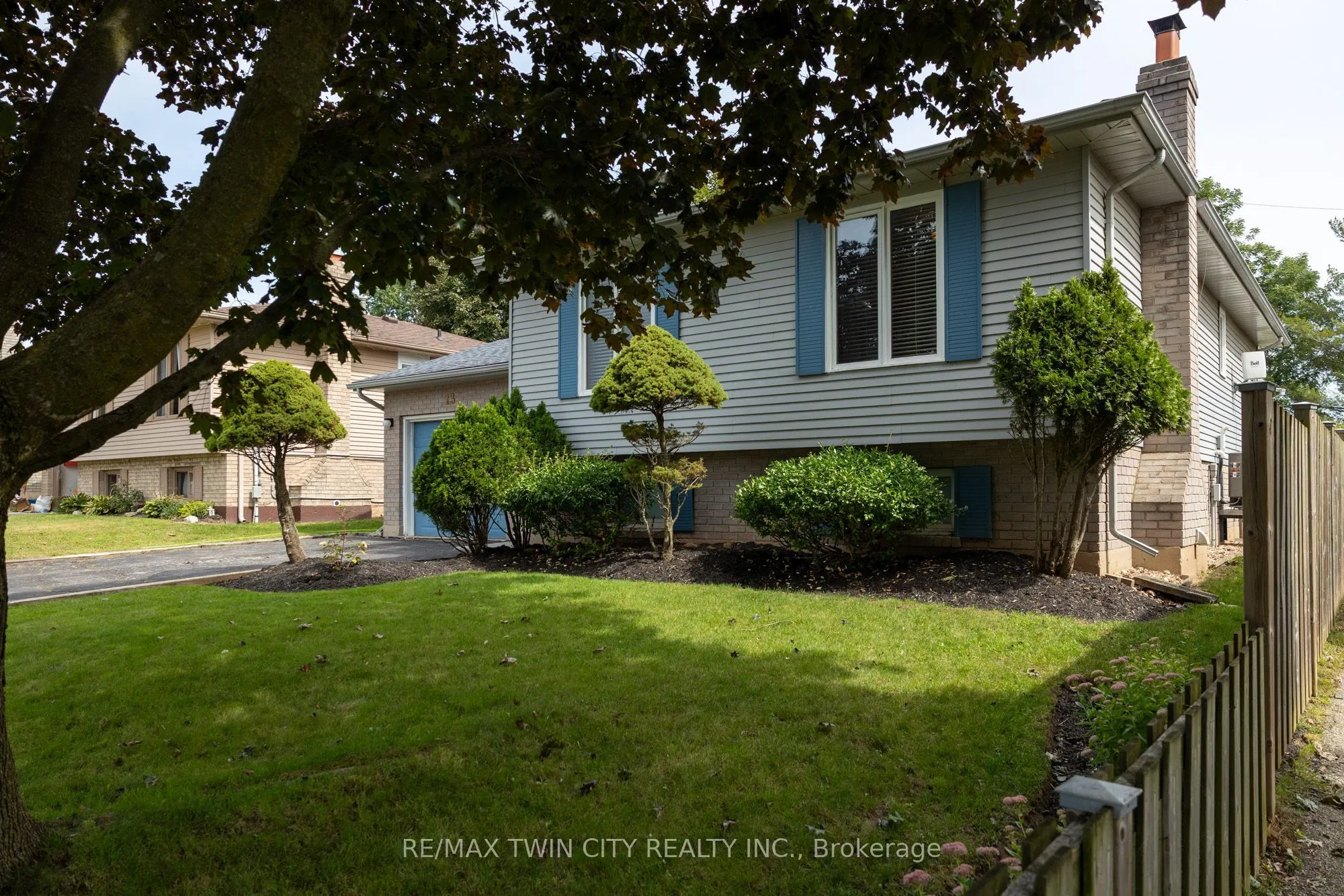 13 FOREST Drive