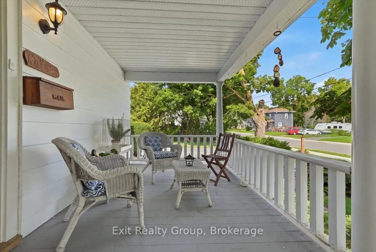 28 Lorne Avenue