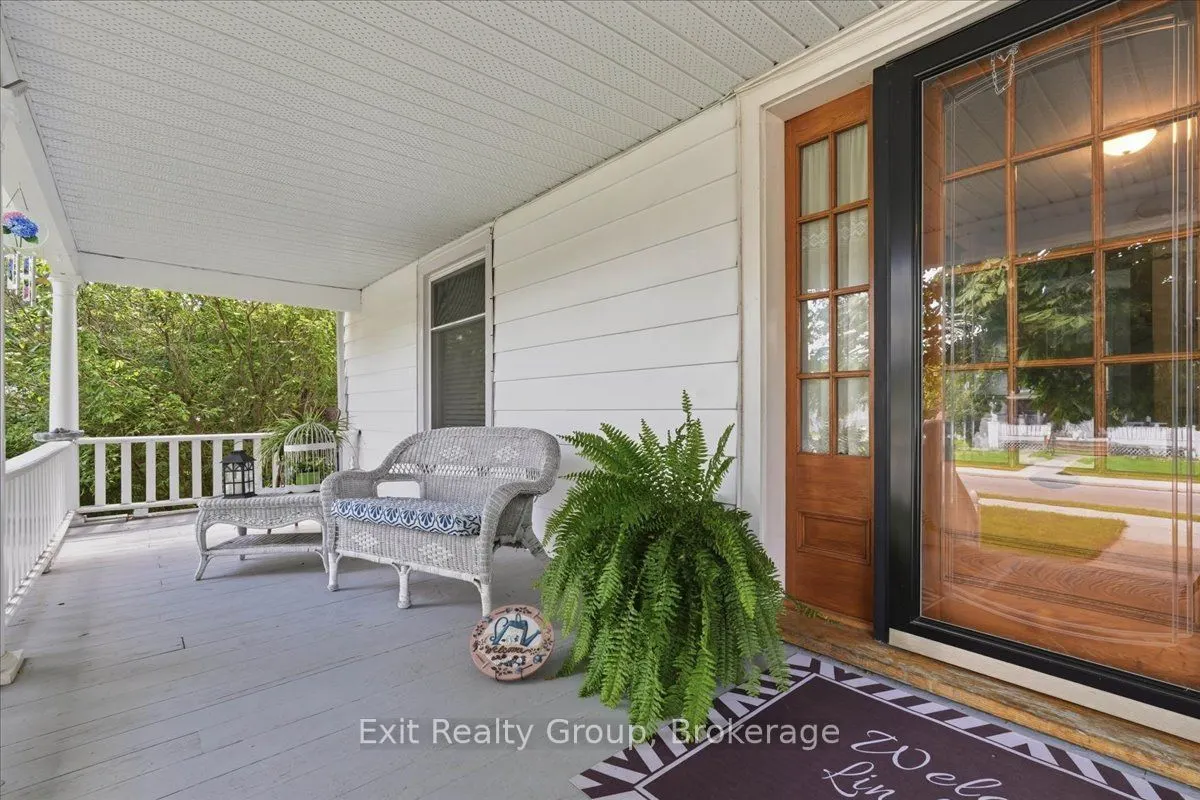 28 Lorne Avenue