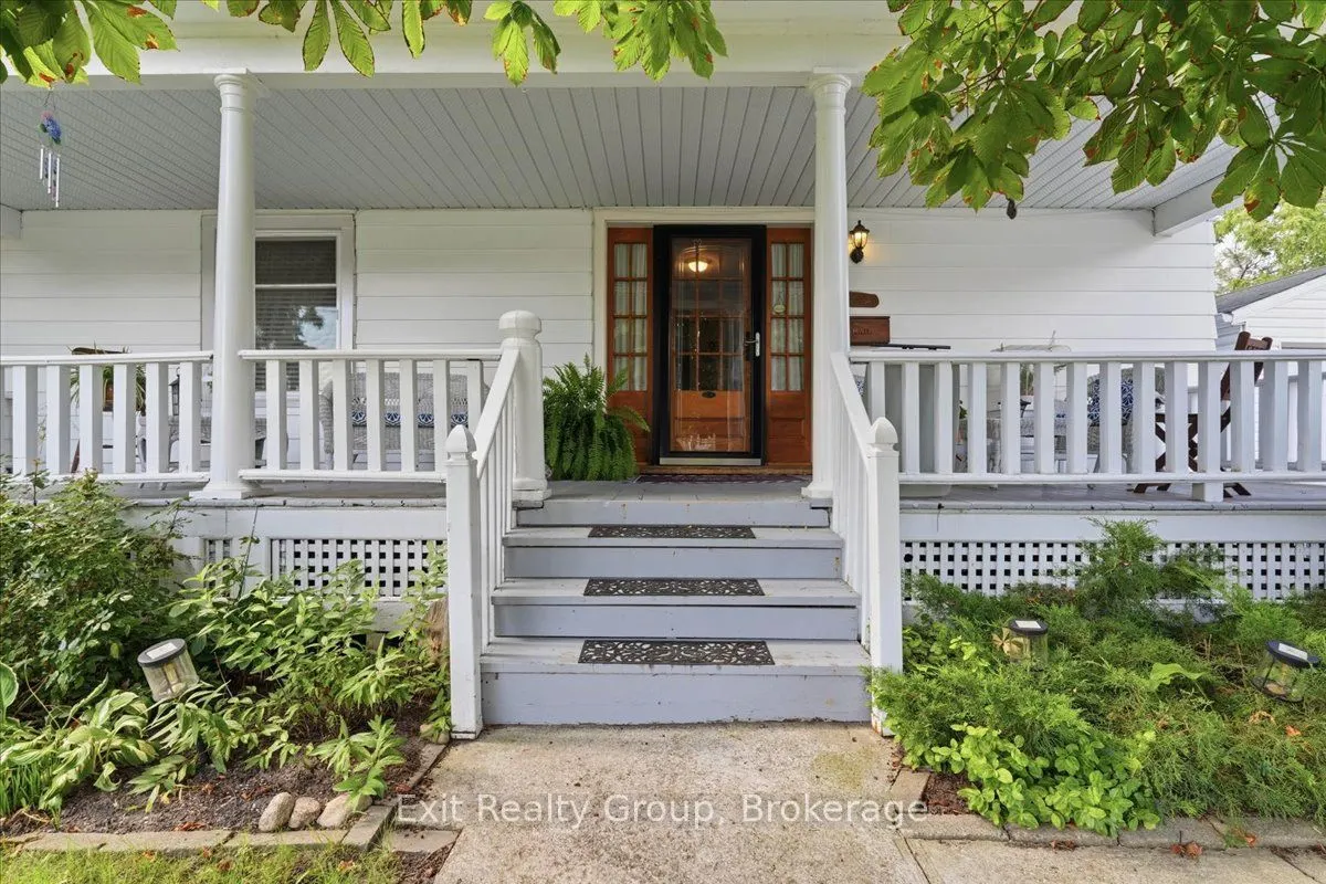 28 Lorne Avenue