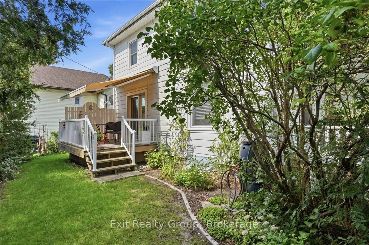 28 Lorne Avenue