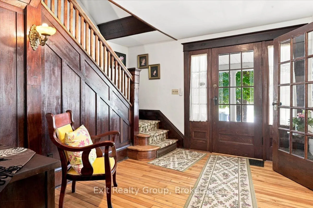 28 Lorne Avenue