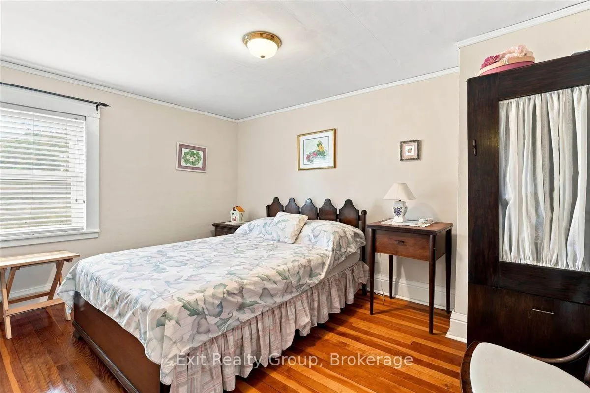 28 Lorne Avenue