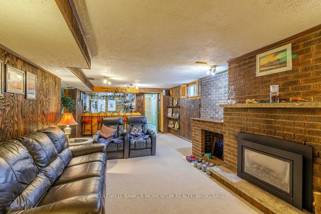 51 Martin Street N