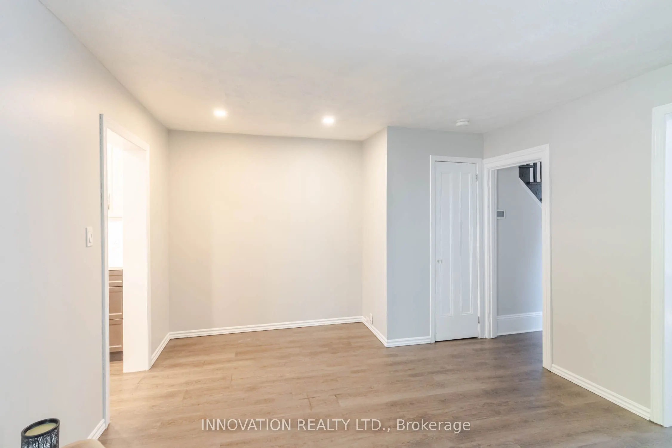 106 James Street E