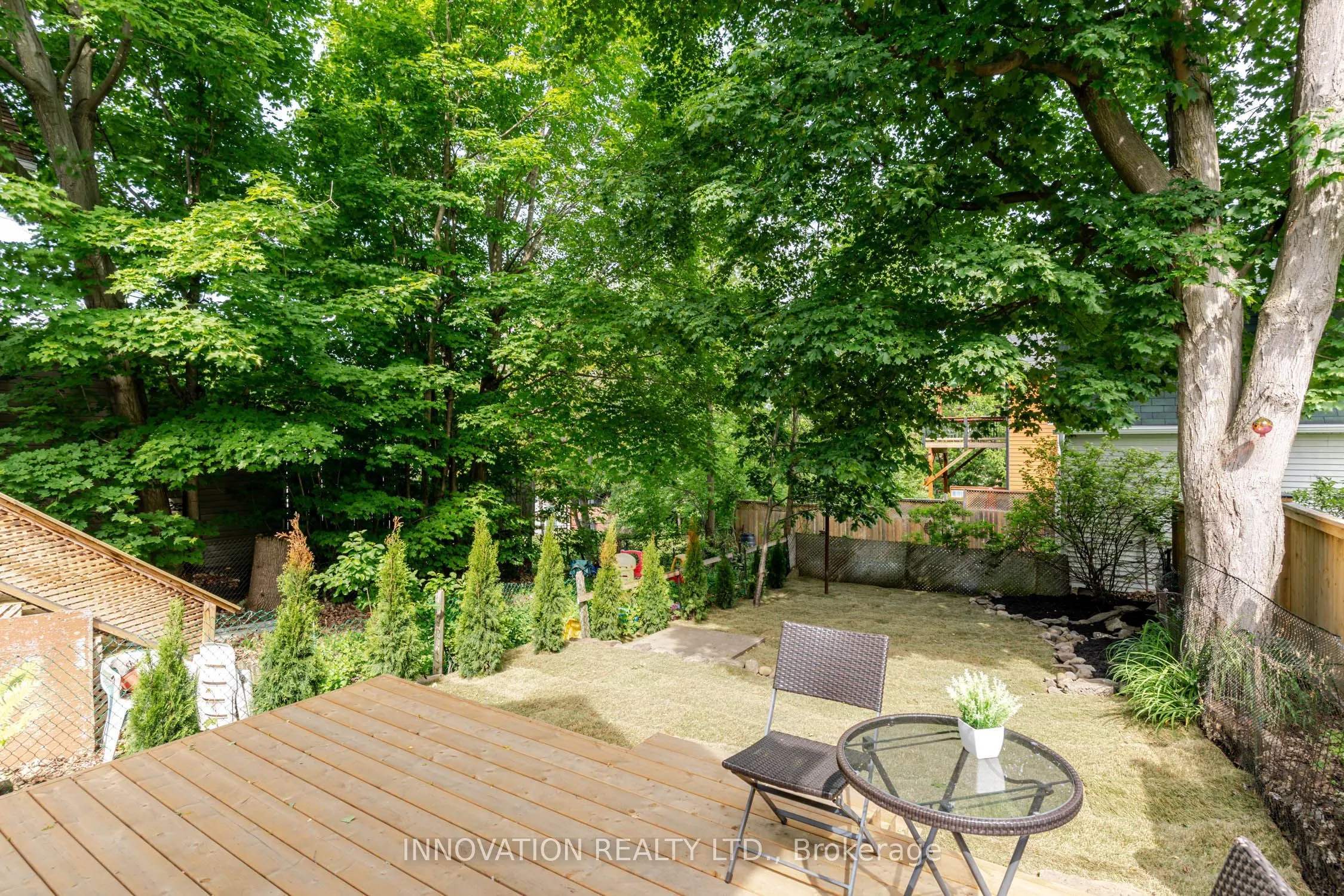 106 James Street E
