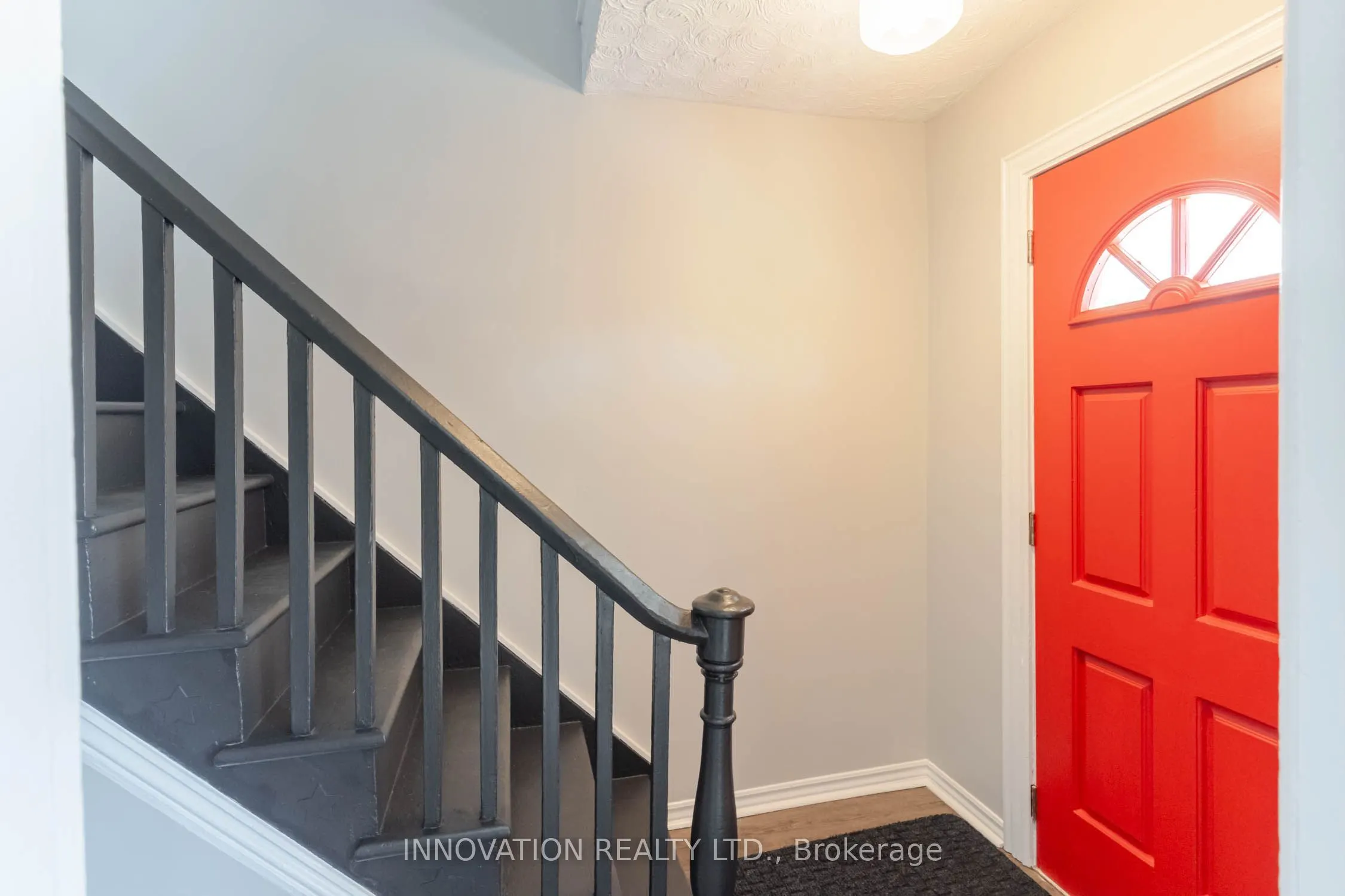 106 James Street E