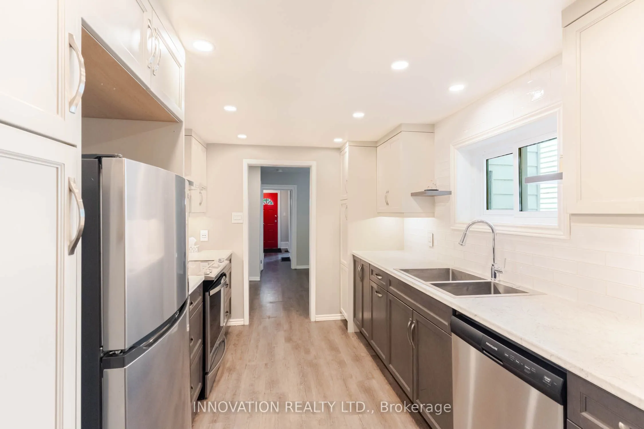 106 James Street E