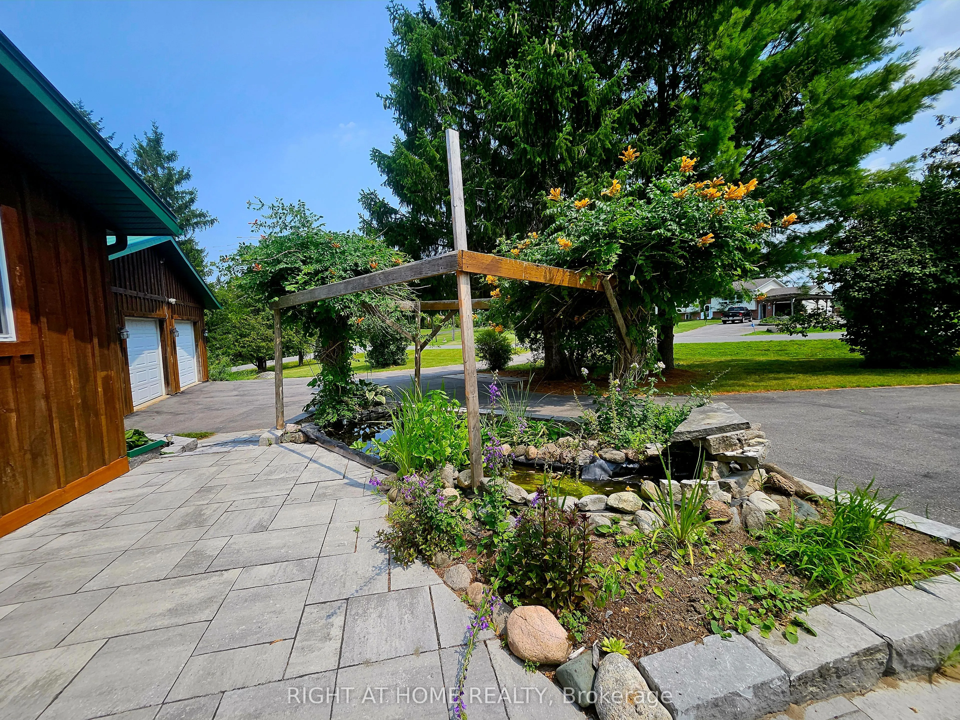 152 Grandview Drive