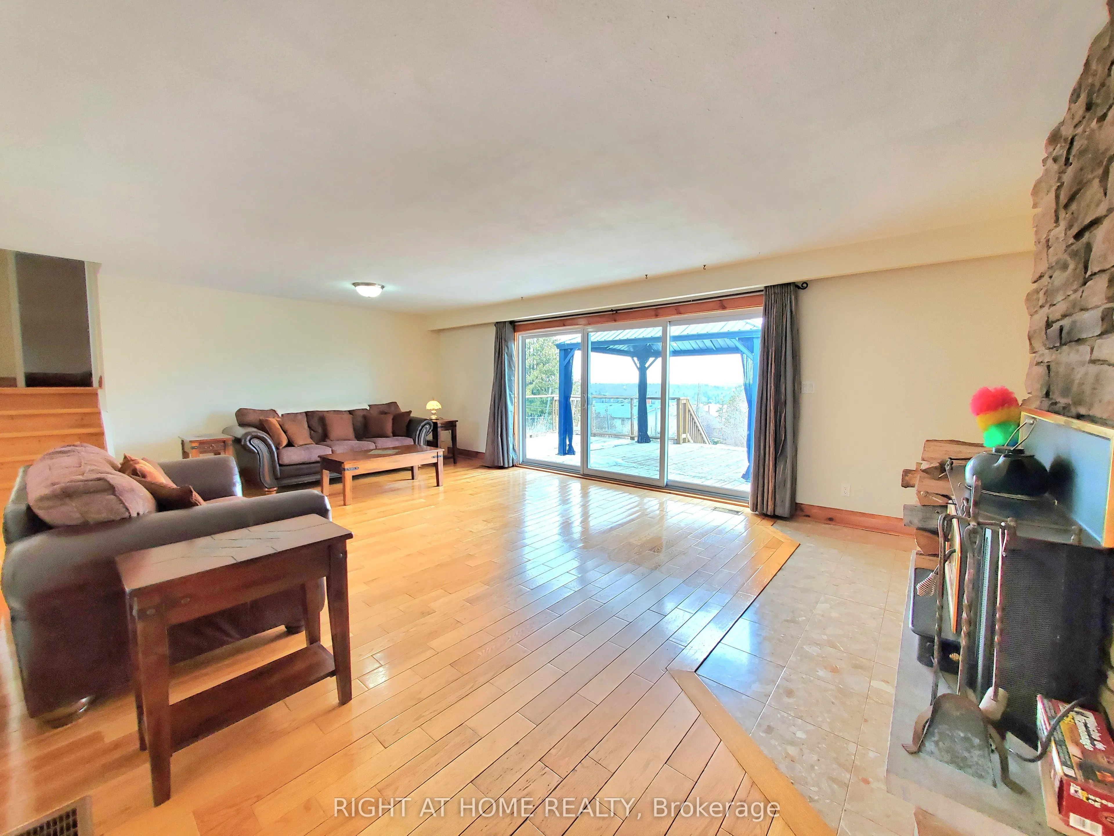 152 Grandview Drive