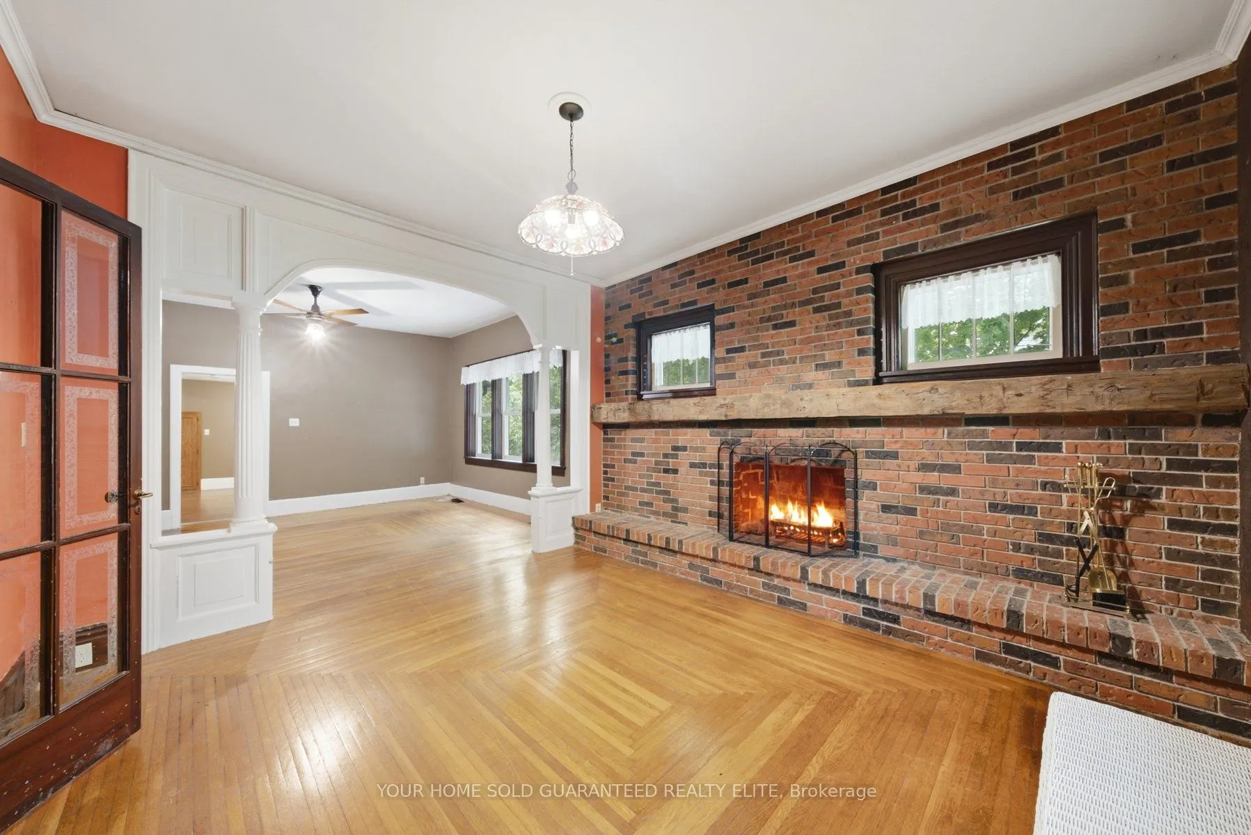 211 Canborough Street