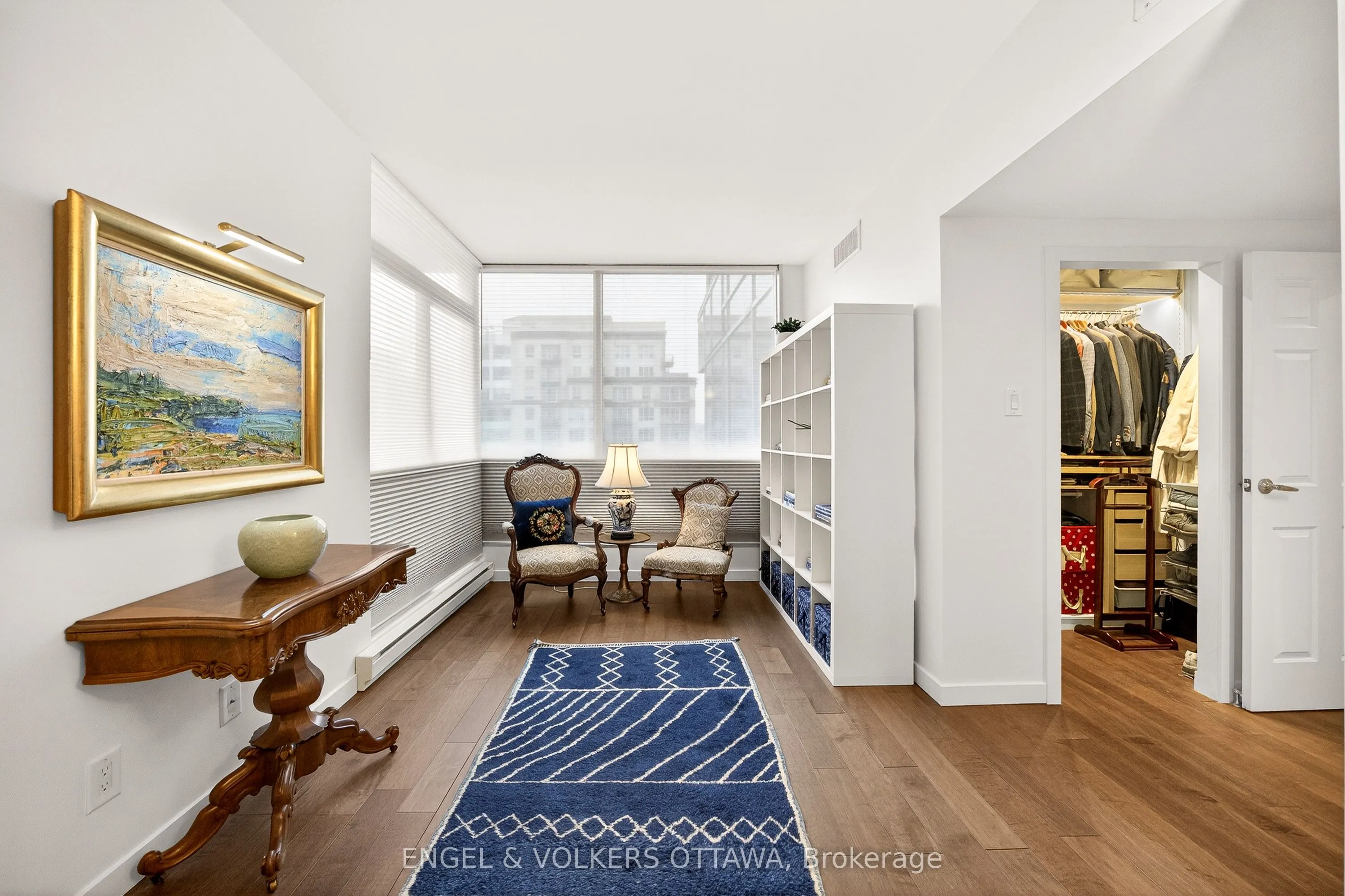 160 George Street #2404