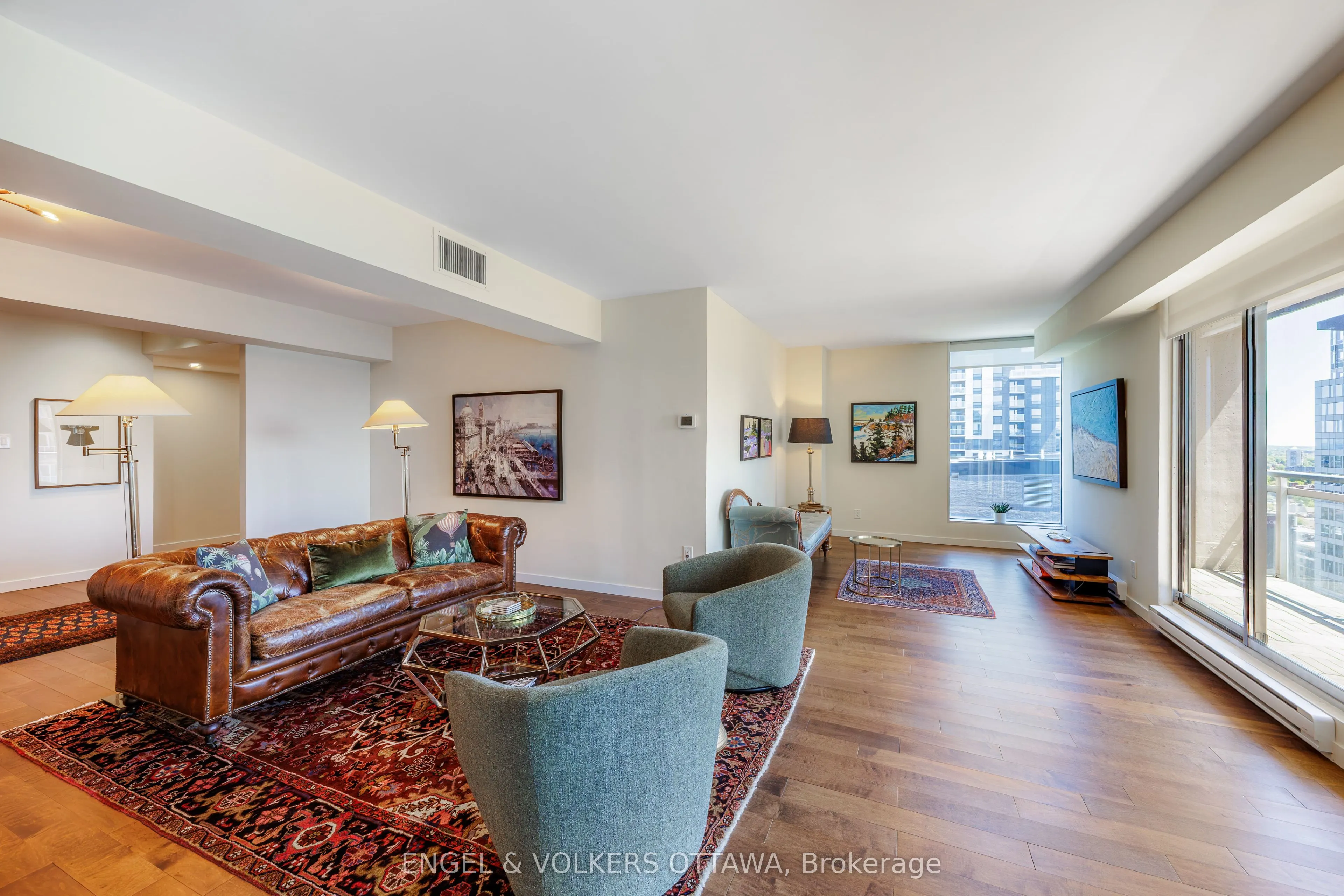 160 George Street #2404