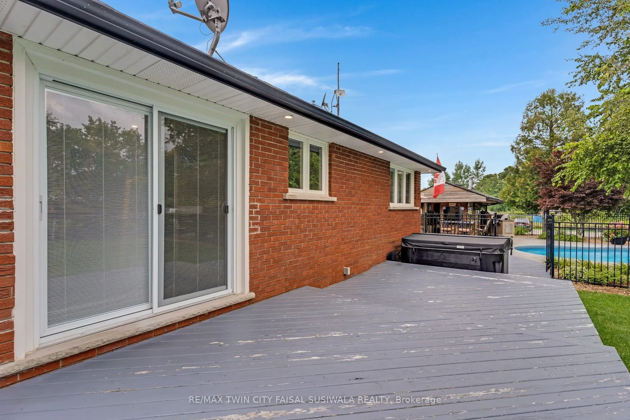 2172 Centre Road