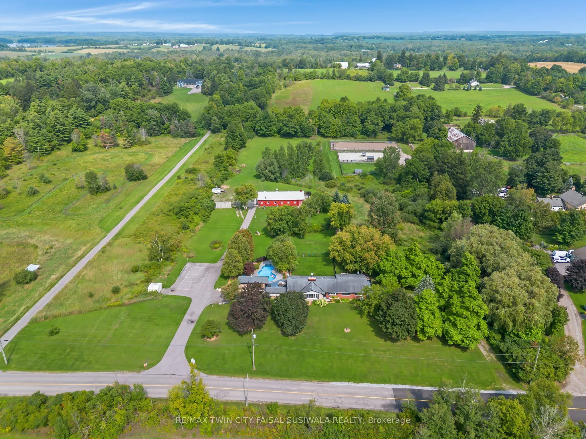2172 Centre Road