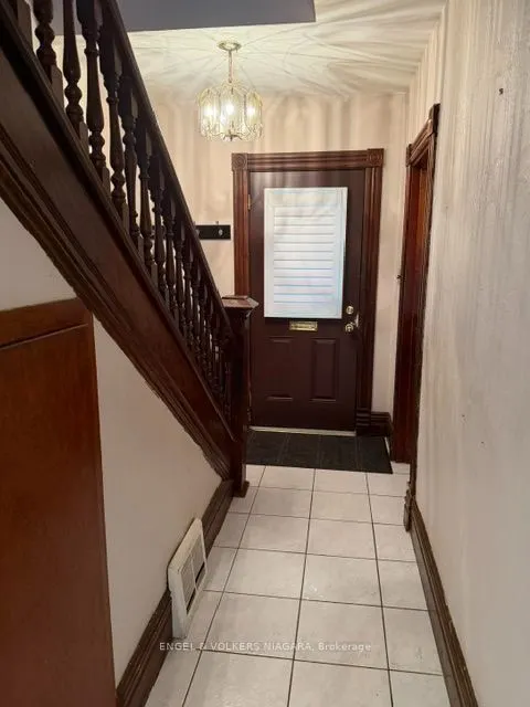 5821 Leonard Avenue