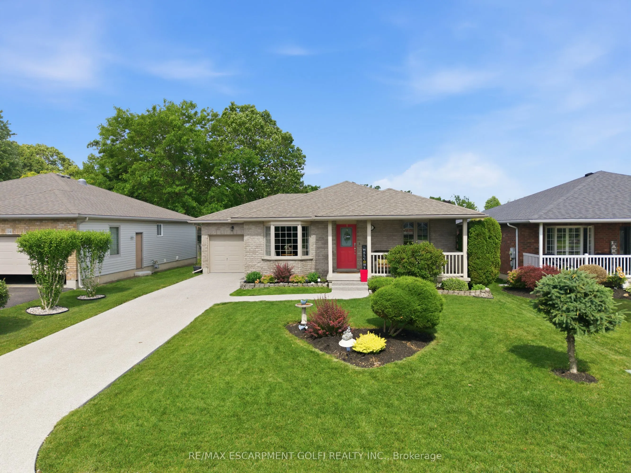 12 Schneider Drive