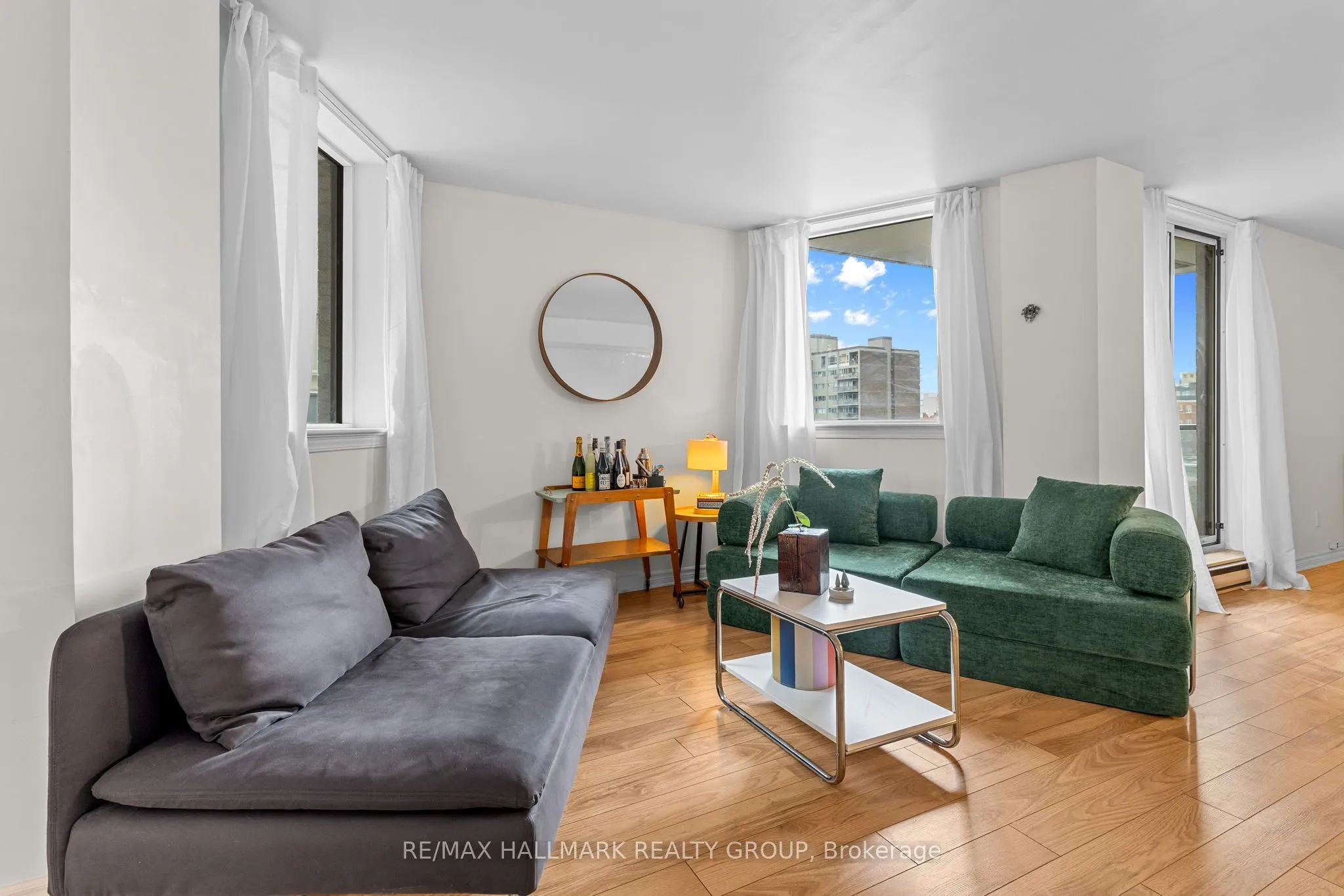 18 Nepean Street #701