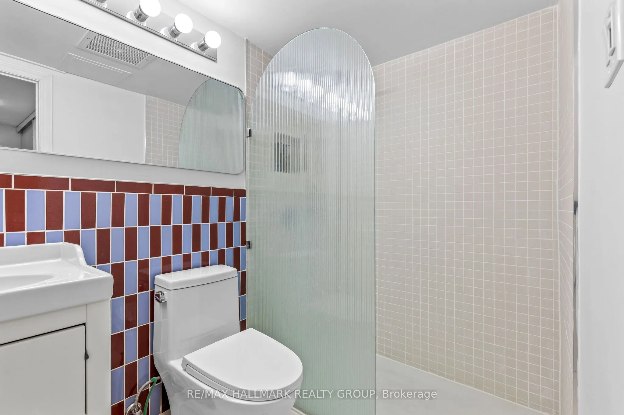 18 Nepean Street #701