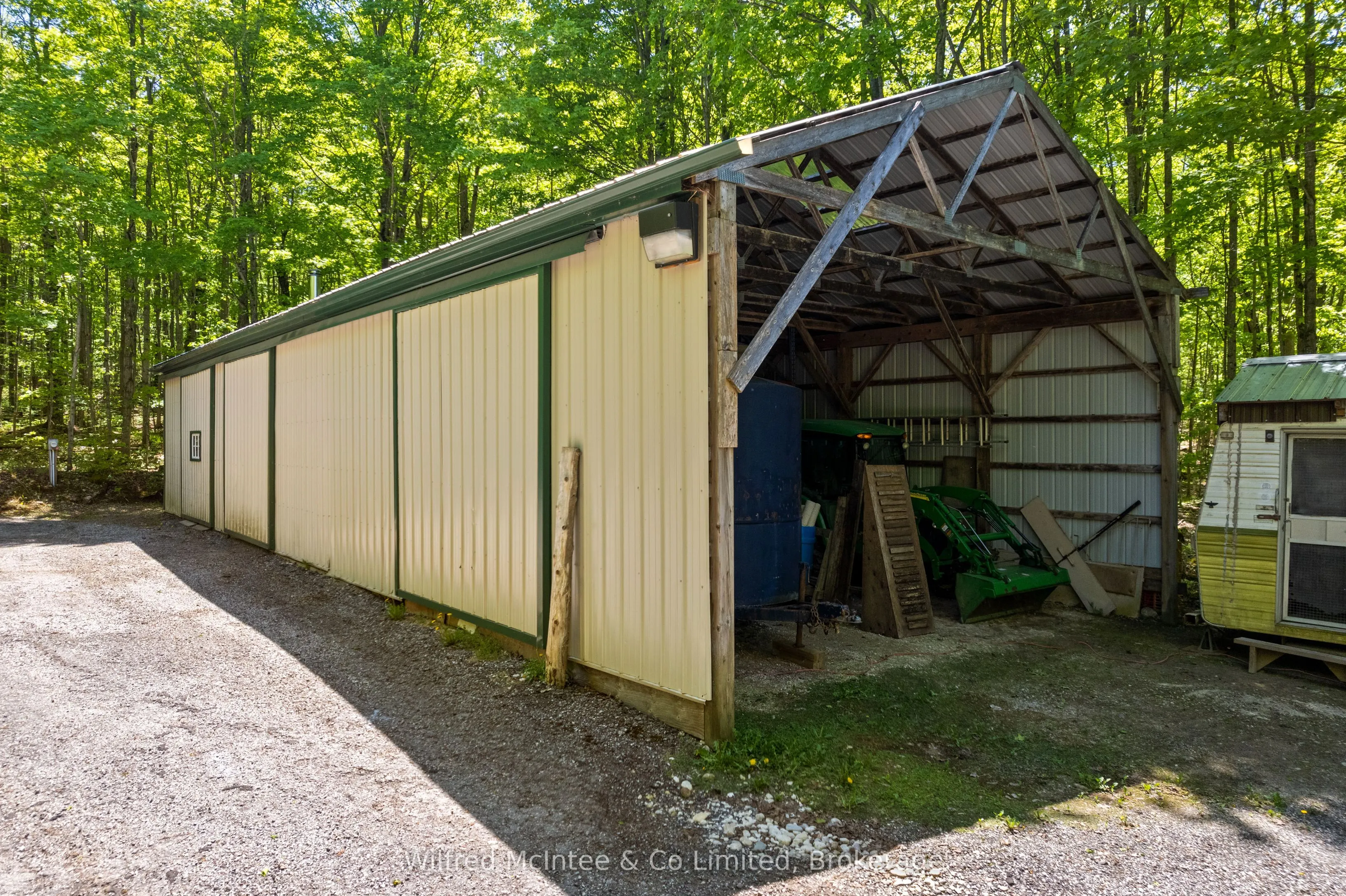 622829 Moto Park Road