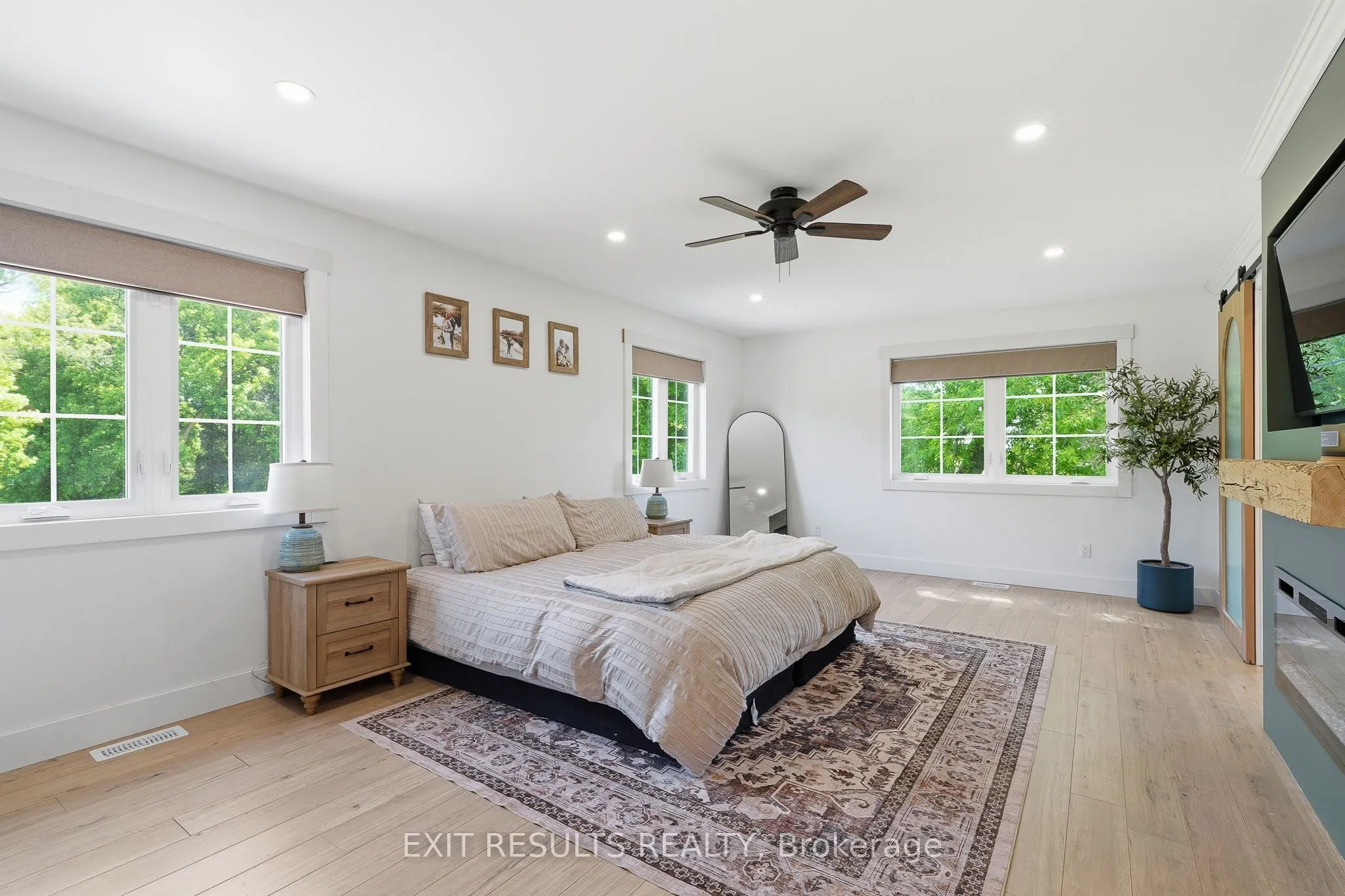 2083 Groves Road