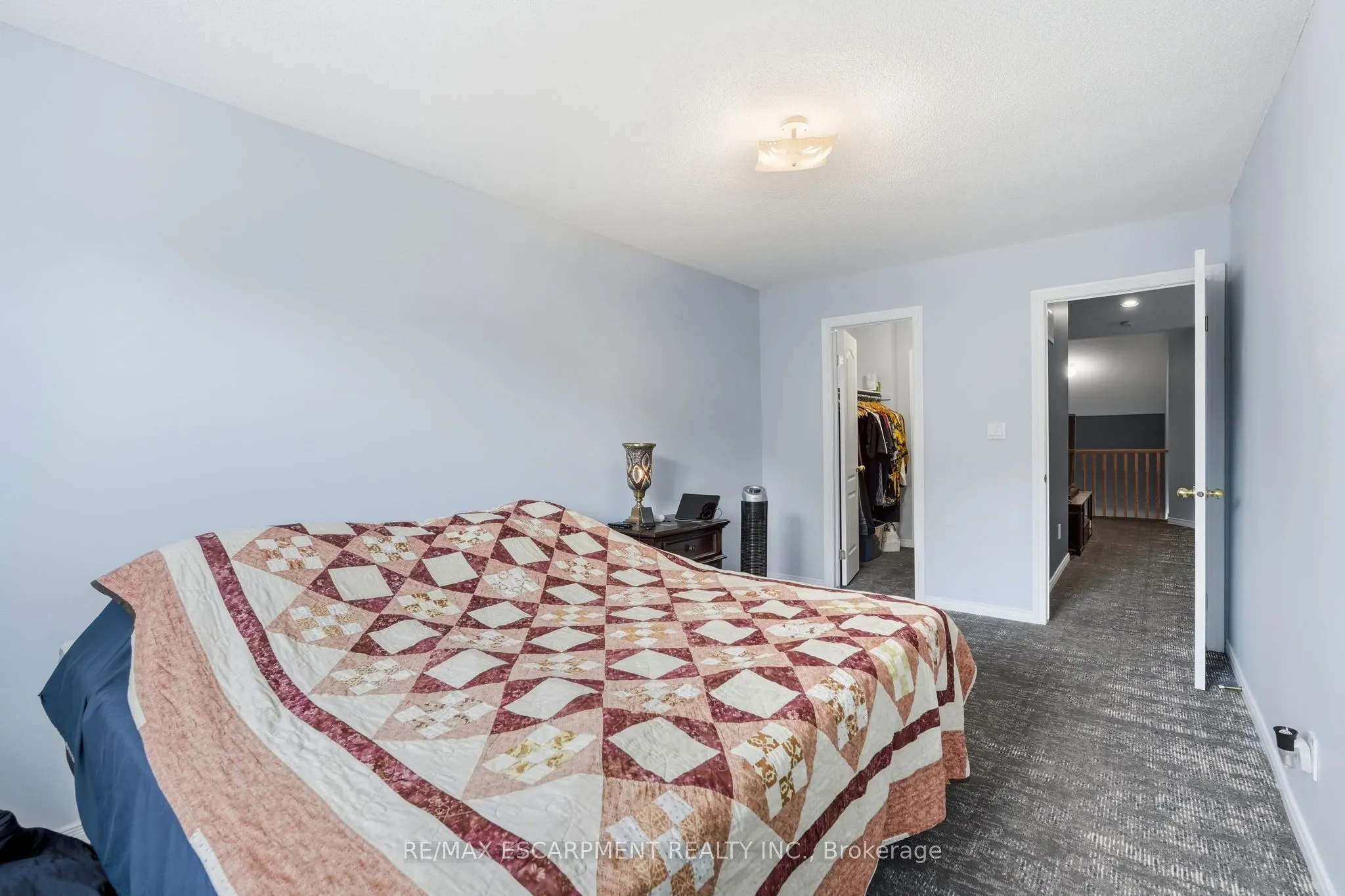 222 FELLOWES Crescent #2