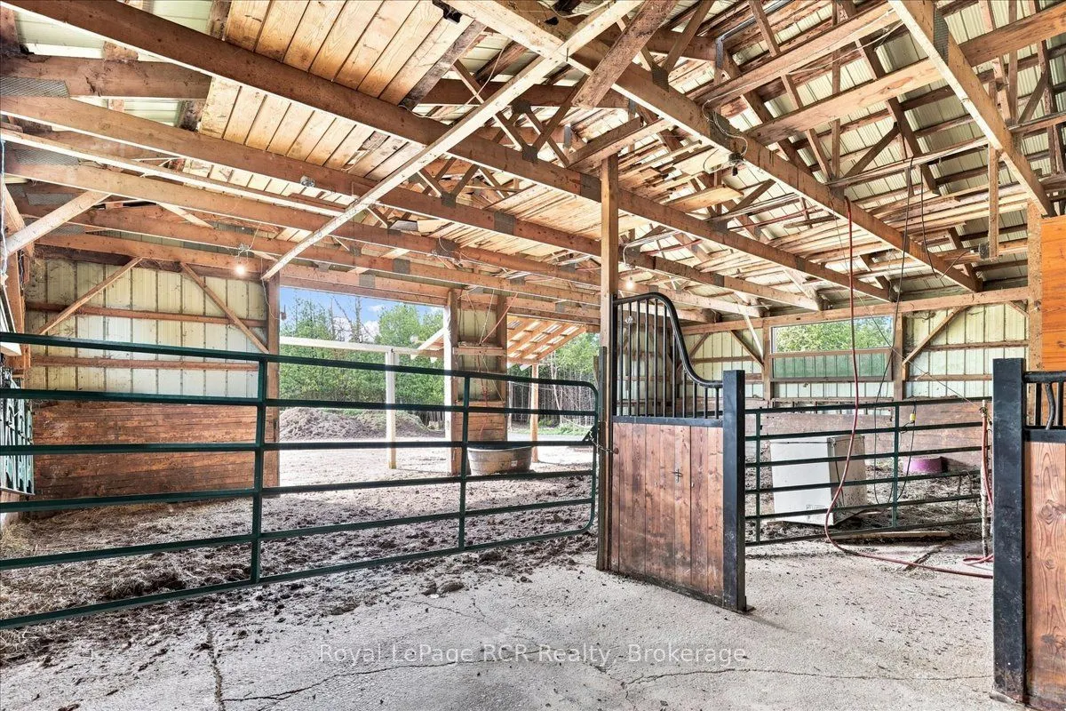 151601 Southgate Sideroad 15