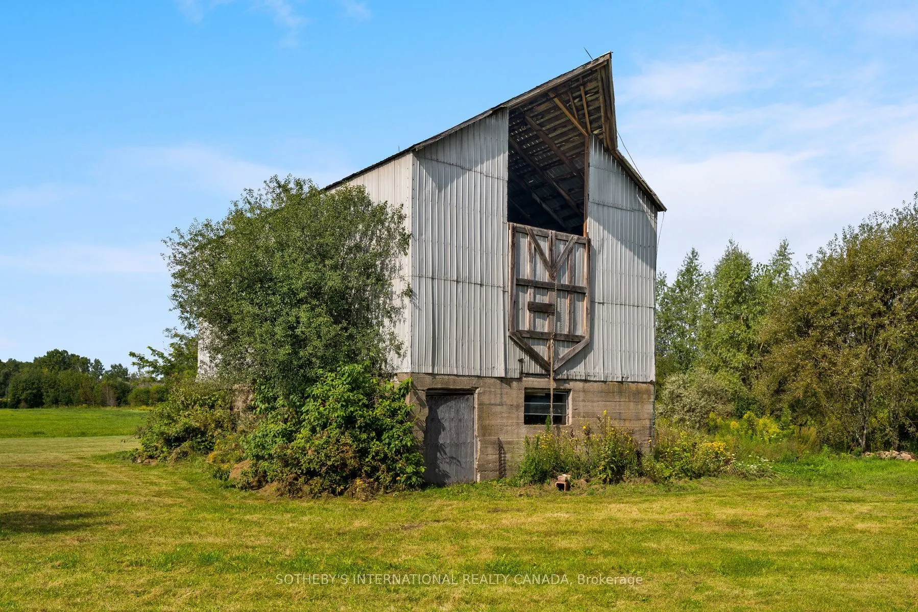 151 Concession 7 Road E